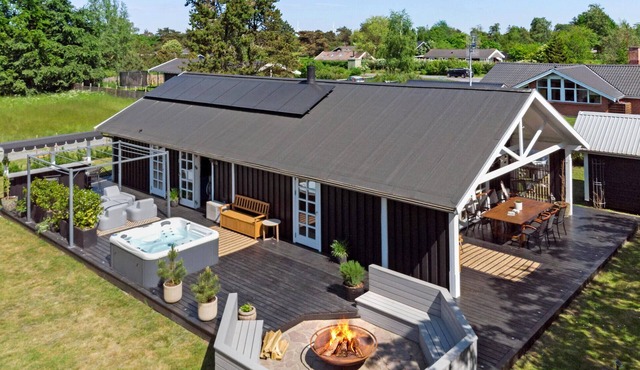 Awesome home in Rødby with sauna