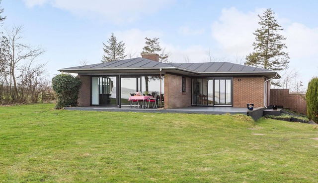 Awesome home in Roslev with kitchen