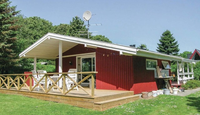 Awesome home in Rudkøbing with kitchen