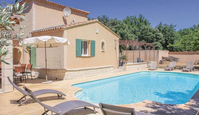 Awesome home in Saint Didier