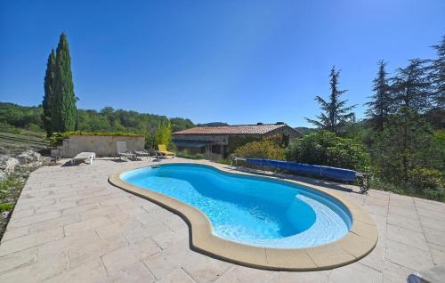 Awesome Home In Saint-Jean-De-Maruéjol