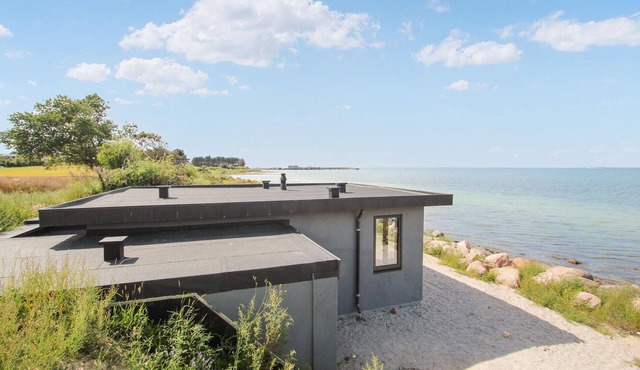 Awesome home in Samsø with sauna