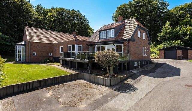 Awesome home in Sindal with indoor swimming pool