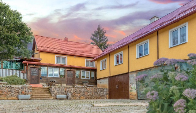 Awesome home in Skare with sauna