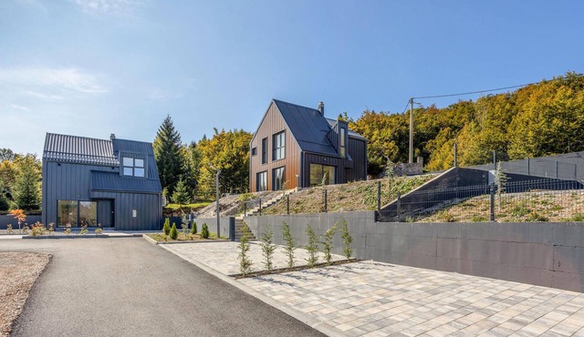 Awesome home in Stari Laz with Wi-Fi