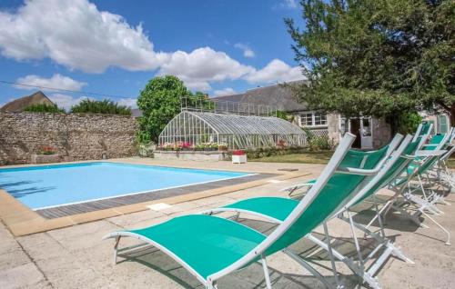 Awesome Home In Suèvres With Heated Swimming Pool