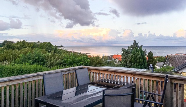 Awesome home in Svaneke with WiFi