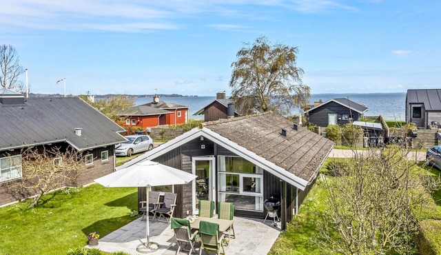 Awesome home in Svendborg with kitchen