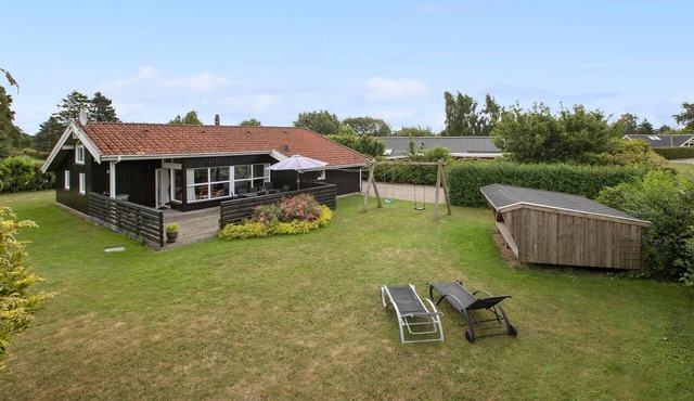 Awesome home in Sydals with sauna