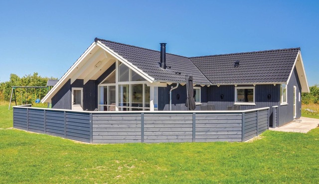 Awesome home in Sydals with sauna