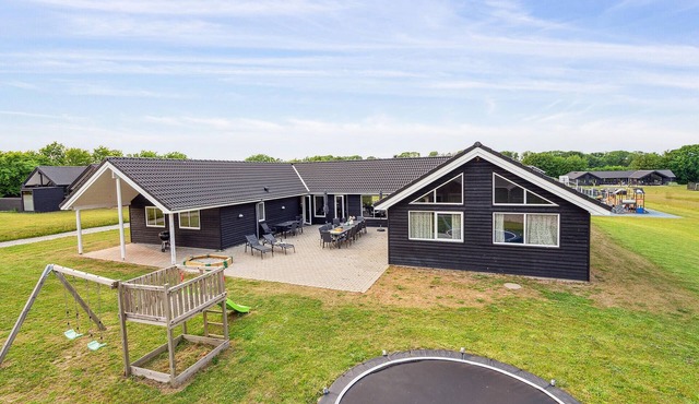 Awesome home in Sydals with sauna