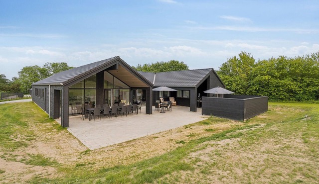 Awesome home in Sydals with sauna