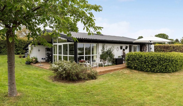 Awesome home in Sydals with WiFi