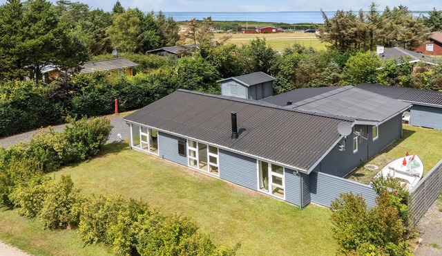 Awesome home in Tarm with sauna