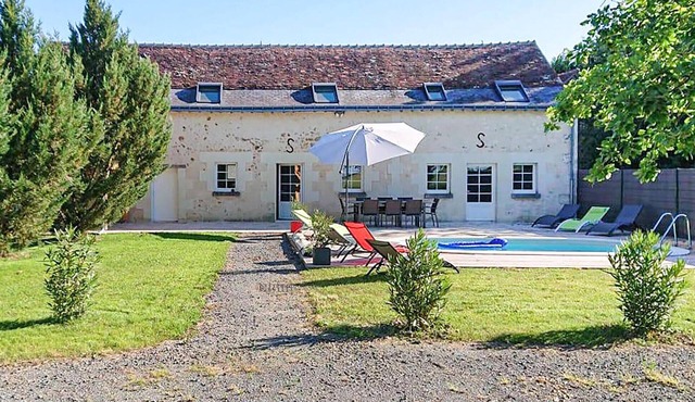 Awesome home in Thilouze