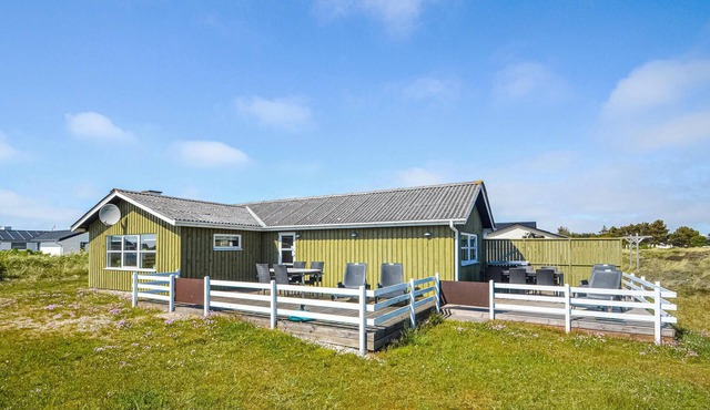 Awesome home in Thisted with sauna