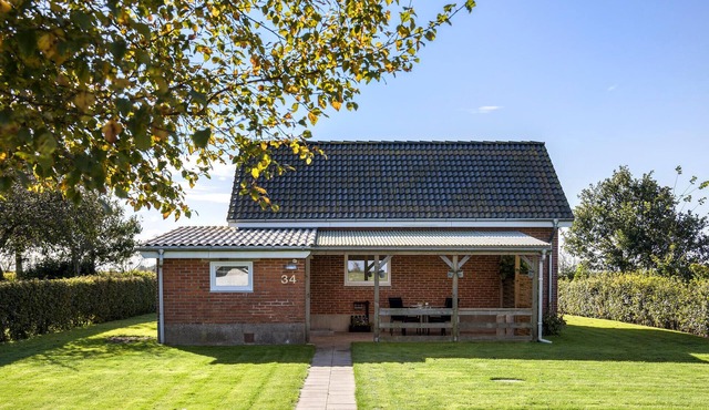 Awesome home in Tønder with WiFi