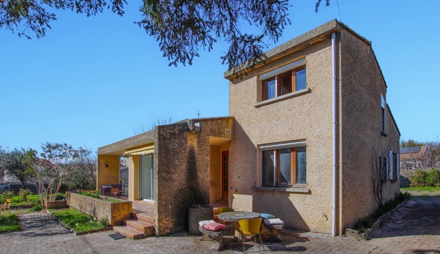 Awesome home in Tulette with WiFi