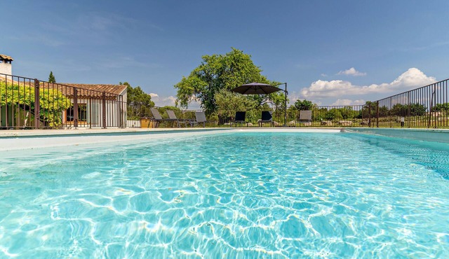 Awesome home in Venelles