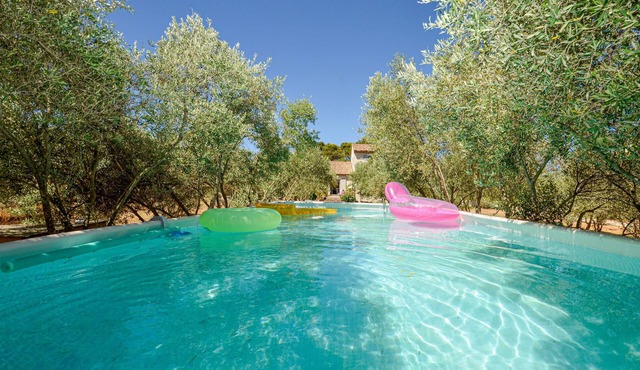 Awesome home in Venelles