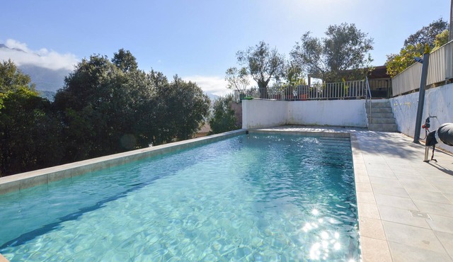 Awesome home in Vero with private swimming pool, can be inside or outside