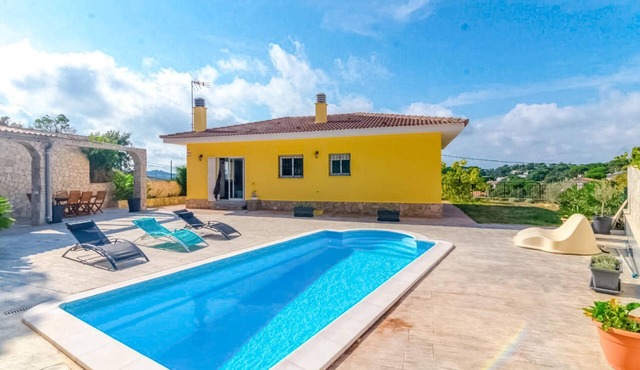 Awesome home in Vidreres