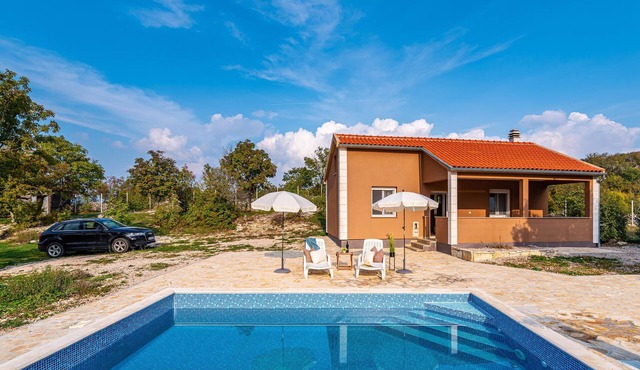 Awesome home in Zelengrad