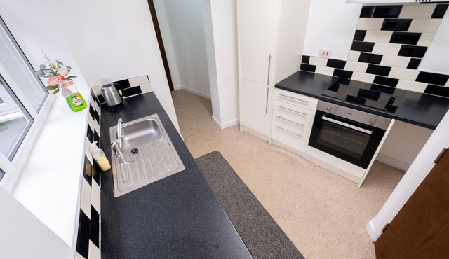 Awesome Home Stoke-on-trent