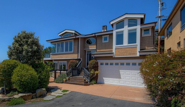 Awesome House, Awesome Views-Spring Special