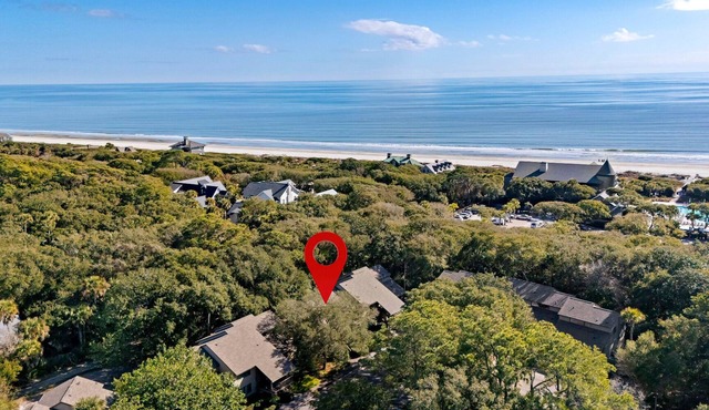 Awesome Kiawah 3 bedroom Condo- 5 MINUTES to BEACH!