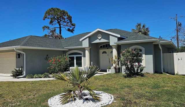 Awesome Location Home in Venice.