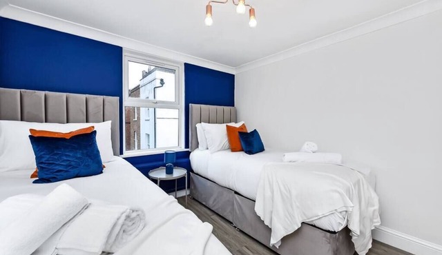 Awesome Loft Flat - Seconds to London’s Best Park!