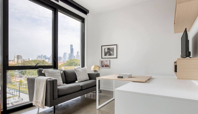 Awesome Pilsen Studio w/Rooftop, Dog Run & Gym, nr L, by Blueground