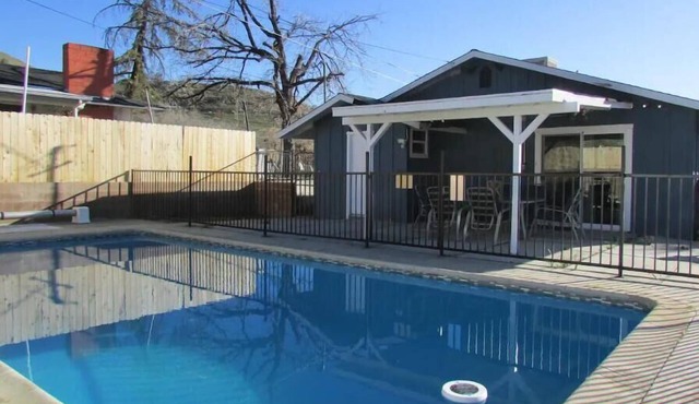 Awesome Pool House in the Kern River Valley