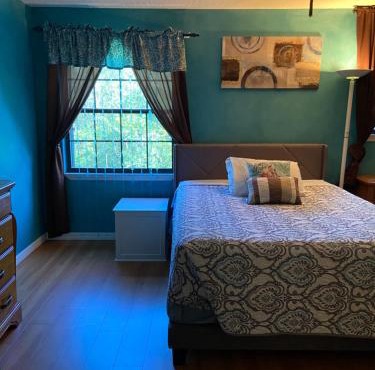 Awesome shared Villa 20 minutes from the beach