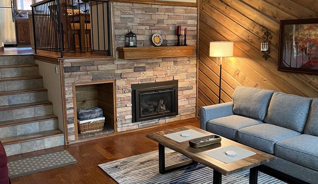 Awesome Townhome Near Snowflake Lift-Short walk to Town!