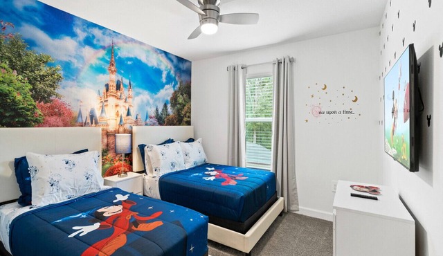 Awesome Townhouse 4Bed/3Bath/Pool/5Min Disney