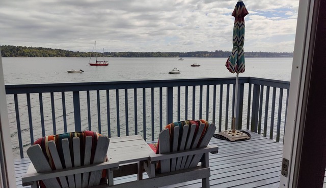 "Awesome View: very nice, cozy, complete. waterview is amazing." Feb 2021 K.H.