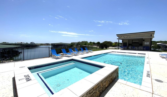 Awesome Waterfront - Possum Kingdom Lakefront Condo, Harborview