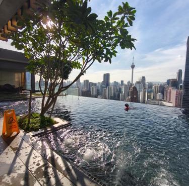 AXON RESIDENCE by DREAM HOME