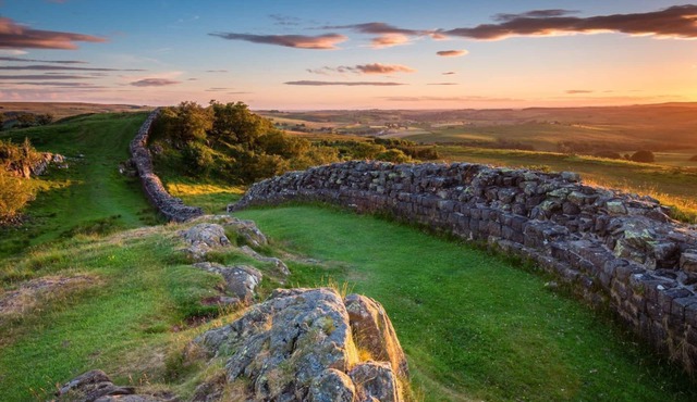 AYDON CASTLE COTTAGE - Dog friendly cottage sleeping 4 near Corbridge with Wi-Fi