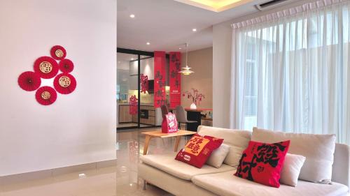 Ayera Residence Muji X Near Permas X Staycation 4BR4B #12 pax by Cowidea