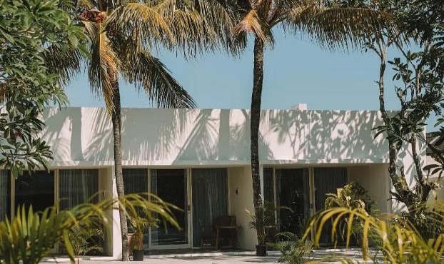 Ayom Suite