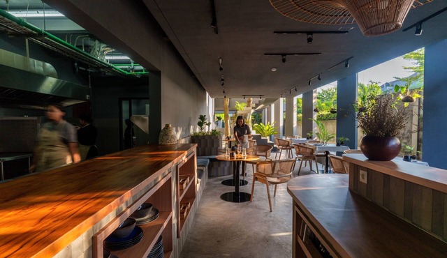 Ayom Suite