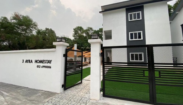 Ayra De Villa -Ayra Homestay 9-bedroom with Private Pool