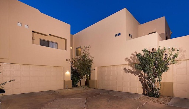 AZ Nirvana 3 BR by Casago