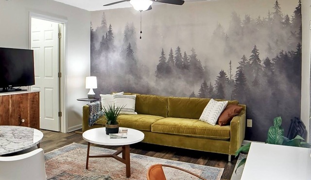 Azalea Cottage - Perfect couples retreat in AVL