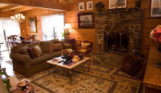 Azalea Falls Cabin - A beautiful getaway from the Ozark