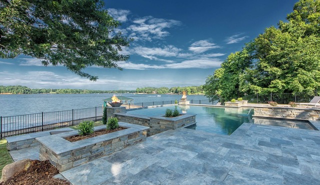 Azalea Retreat by AvantStay | Sleeps 34 & Pool