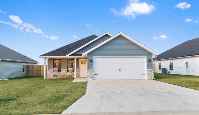 Azalea Street Retreat - Family Friendly